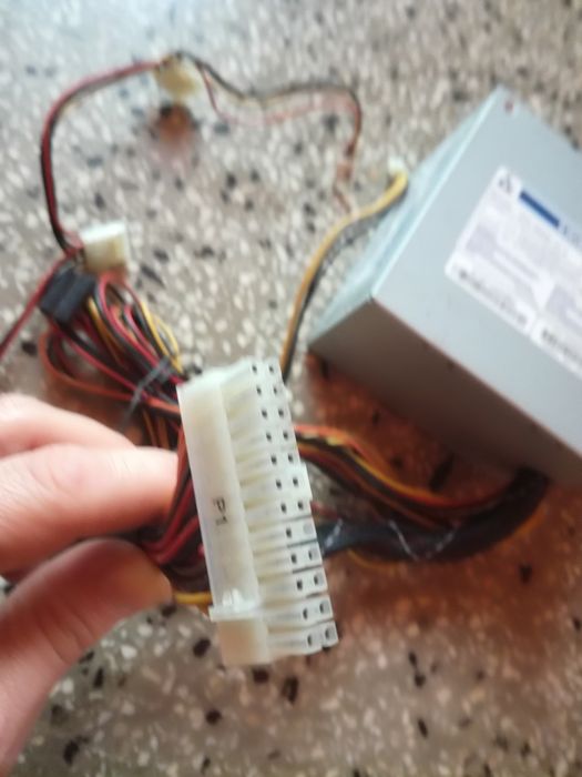 Zasilacz Chieftec GPS-350EB-101A Molex