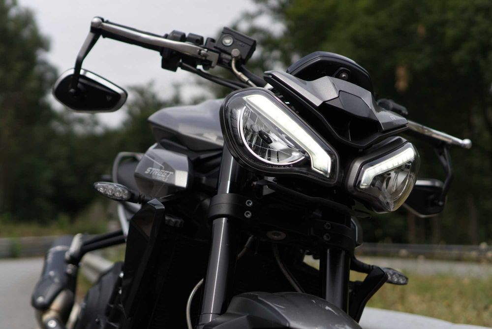 2023 Triumph Street Triple 765 R