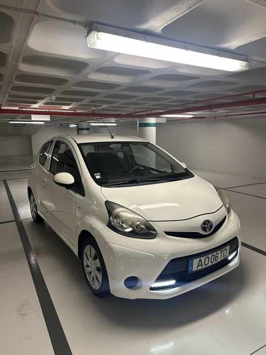 Toyota Aygo 1.0 AC | Revisões na Toyota c/ fatura — photo 2