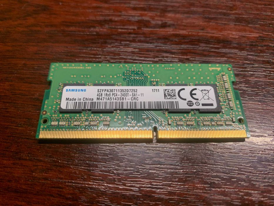 Оперативна пам'ять ноутбука 4гб (більше інформації на останньому фото)