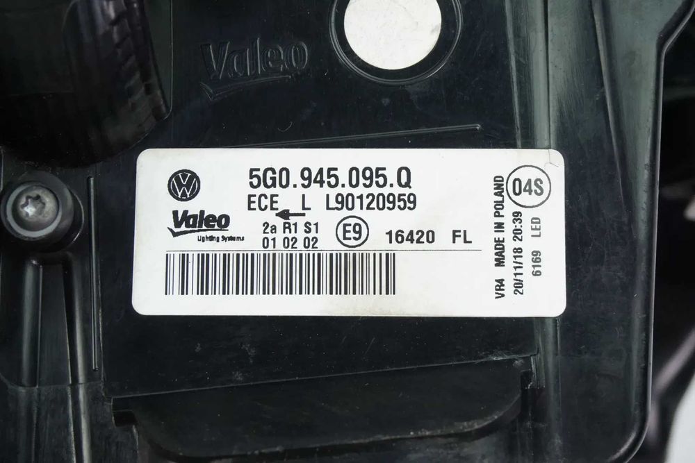 Lampa lewa tylna Volkswagen Golf VII