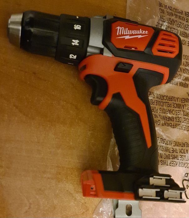 Wiertarko wkretarka milwaukee  m18