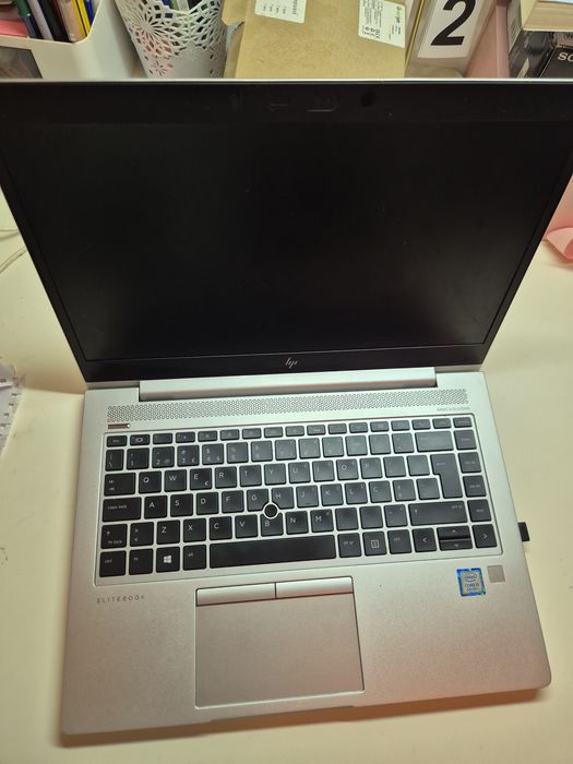 HP EliteBook 840 G5 | i5 8.ª Gen | 16 GB RAM | SSD 256 GB | Windows 11 Pro