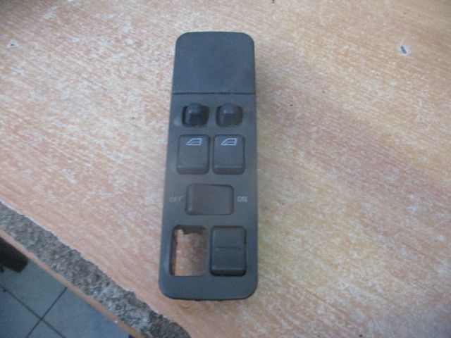 Comando / botão / interruptor vidros frente esquerdo VOLVO S40 I (VS)