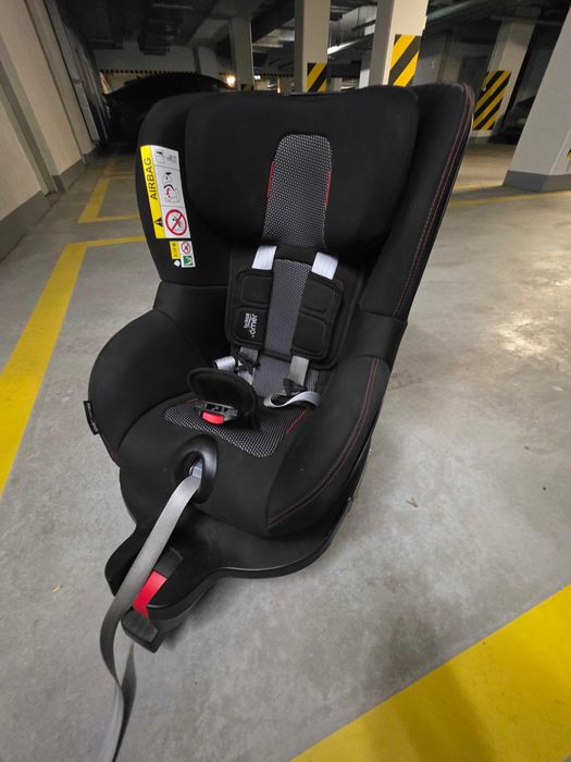 Fotelik samochodowy Britax Römer Dualfix M i-size