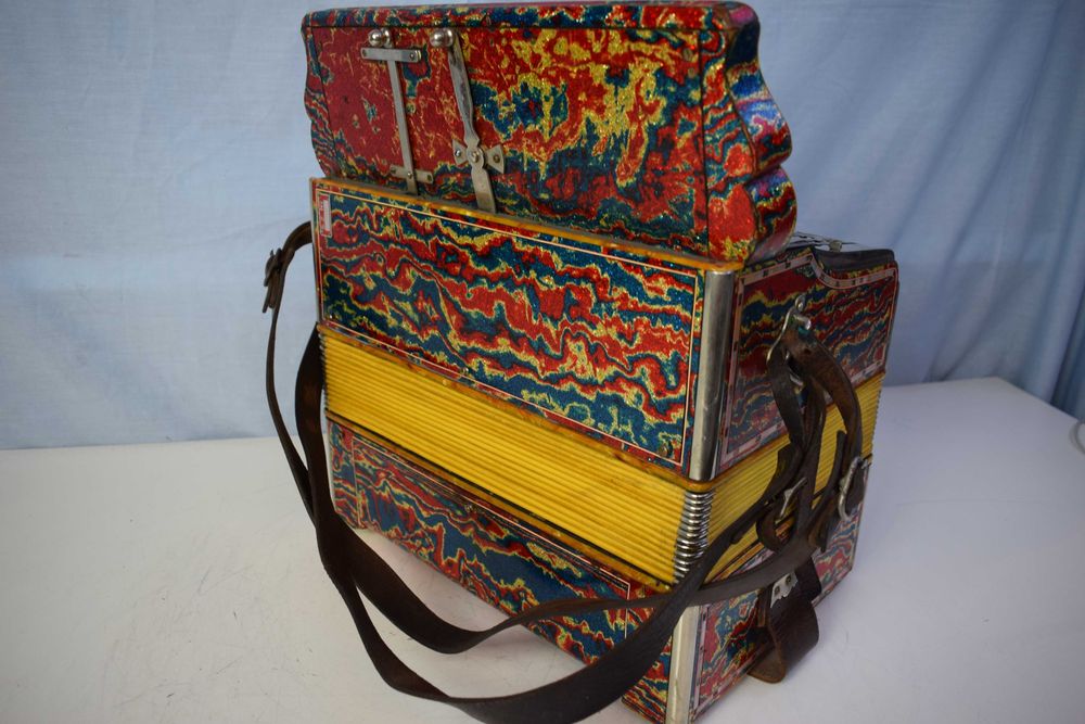 Acordeao Stradella Salas Italia. N 259