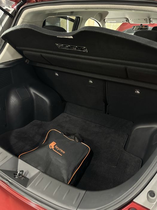 Оренда авто, Nissan Leaf, 14, 24кВт  аренда, користування