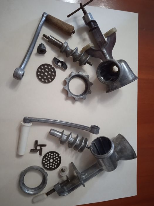 Кухонне приладдя м'ясорубки