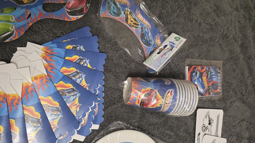 Hot wheels, до дня народження