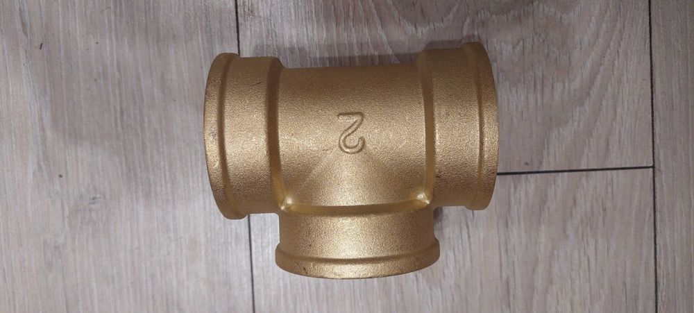 Mosiężny trójnik hydrauliczny 2 cale gwint wewnętrzny