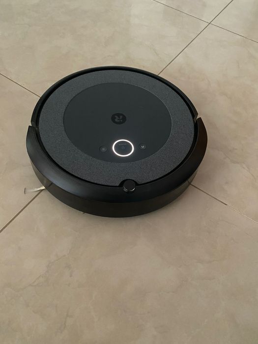 iRobot Roomba i5+ com base + extras