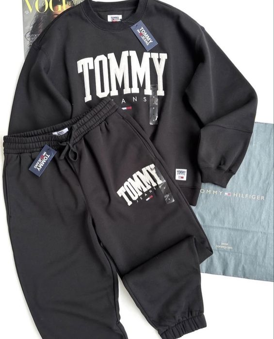 Жіночий спортивний костюм TOMMY HILFIGER