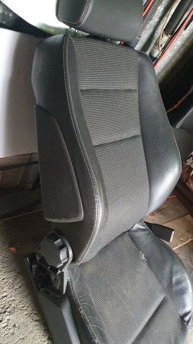 Bancos em pele Opel Astra H