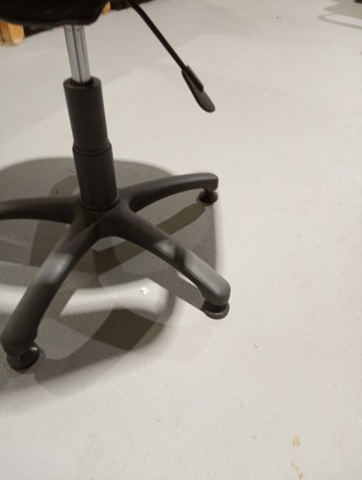 Cadeira de Estética Pele Preta C/Amortecedor