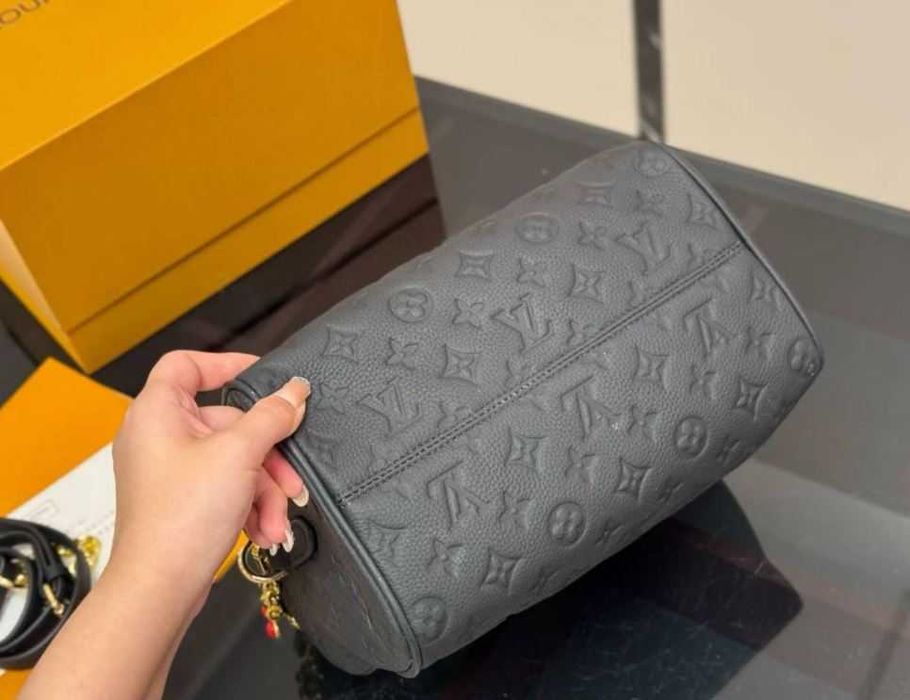 Torebka damska elegancka Louis Vuitton, skóra 55575-1