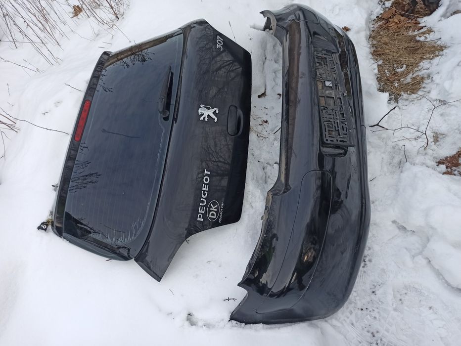 Peugeot 307 hatchback 4d czarna klapa bagażnika zderzak  okazja