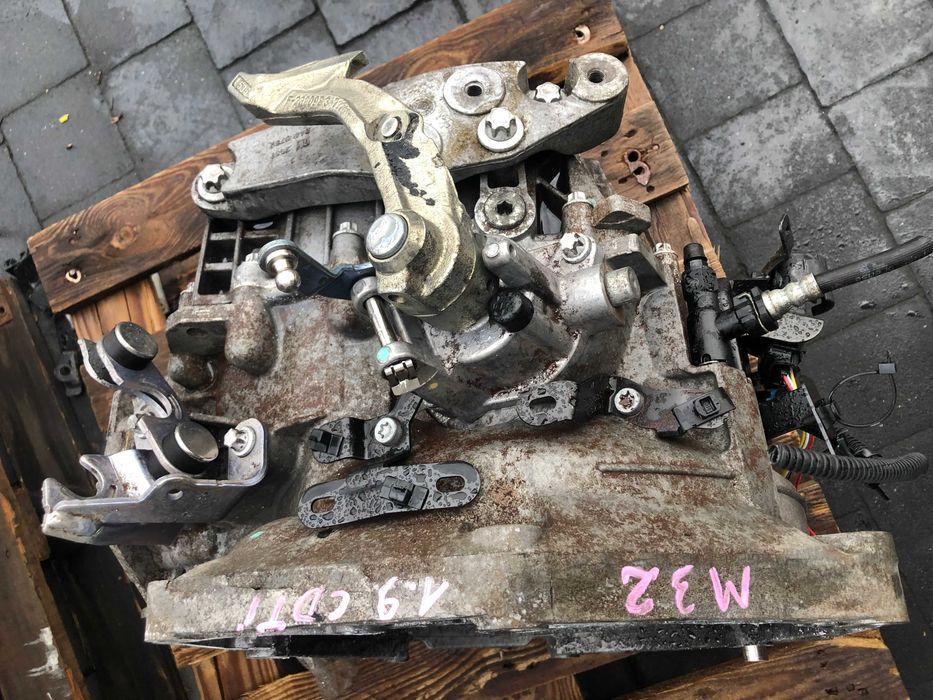 Skrzynia zafira vectra OPEL ASTRA H III 1.9 CDTI M32