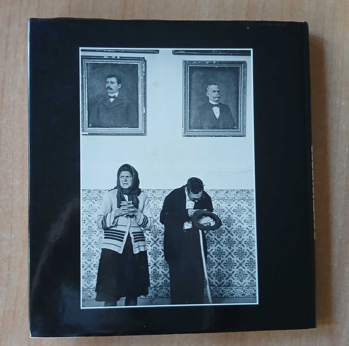 PORTUGUESES, de Luiz Carvalho (livro de fotografia)