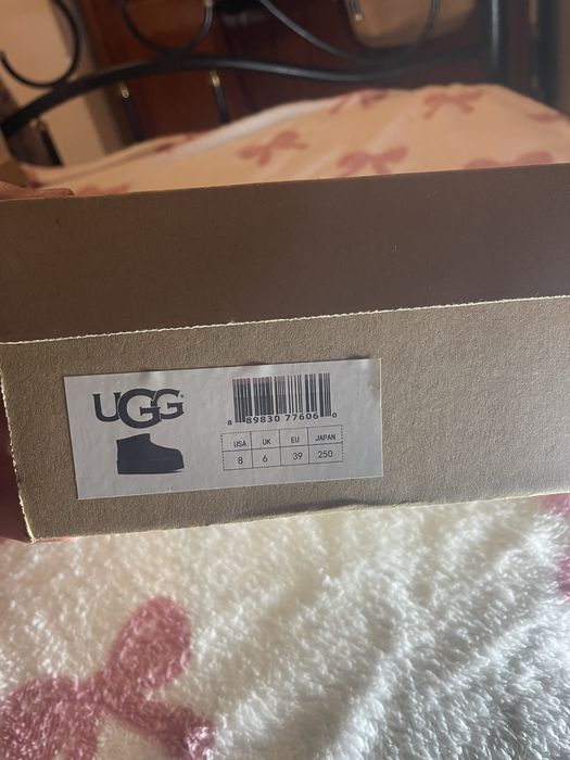 Botas UGG novas