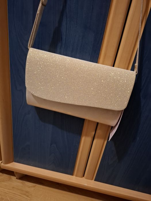 Złota torebka kopertówka!