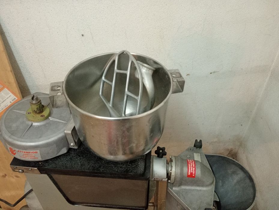 Descascadora/Amassador/picadora Profissional Dito Sama MV50