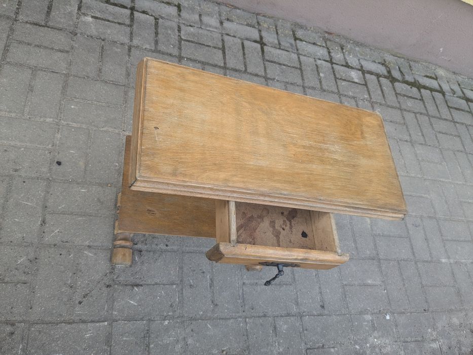 Stolik do przedpokoju vintage