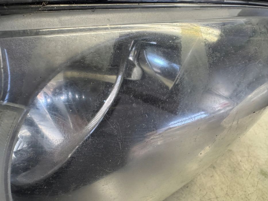 BMW 1 E87 Lampa Prawy Przód 7249650