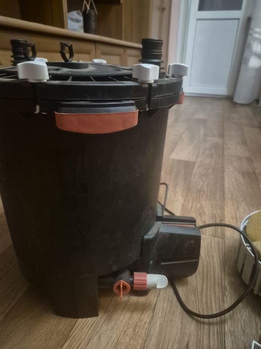 Продам внешний фильтр fluval fx6