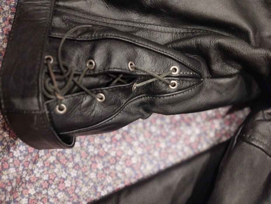 Blusão motard em pele