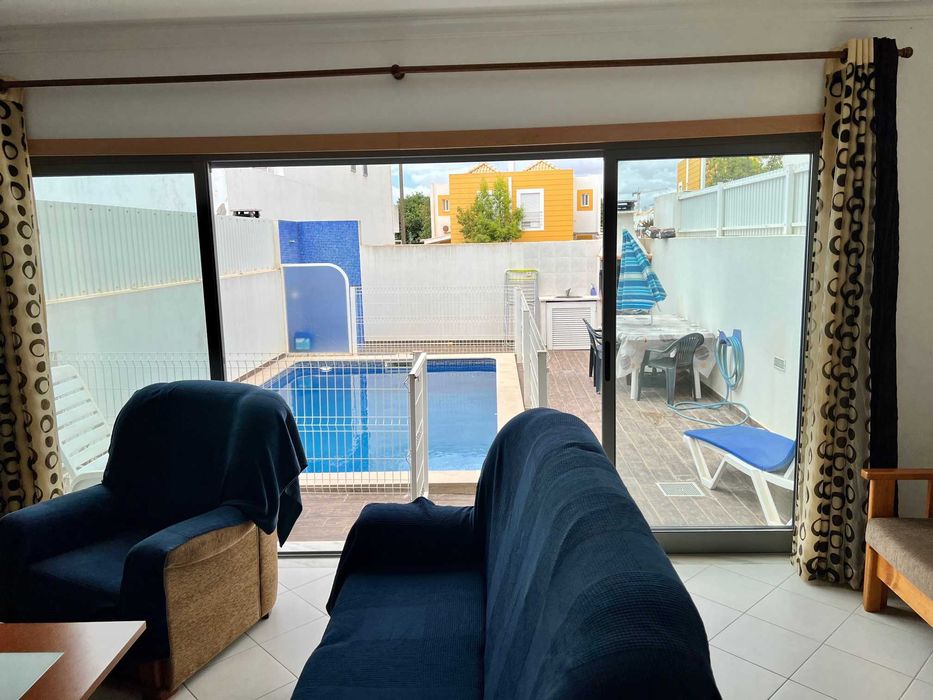 V3 Moradia com Piscina - Manta Rota
