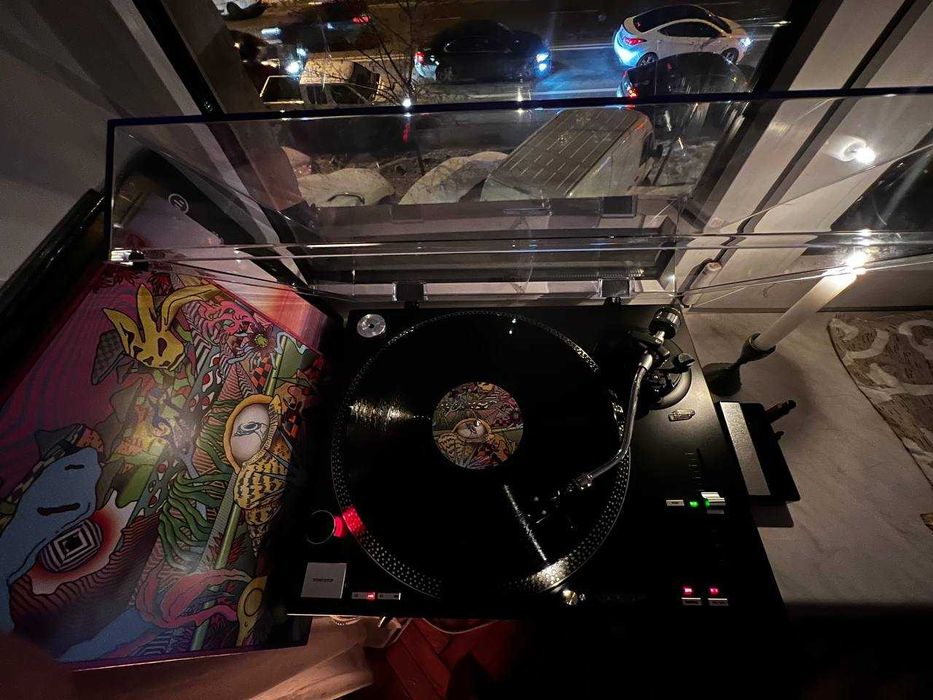 Reloop RP-4000 MK2 + Ortofon OM Black + кришка + адаптер + аудіокабель