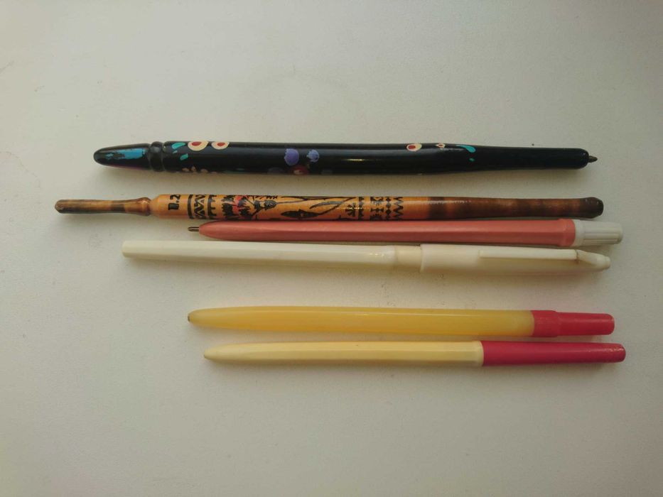Карандаши и ручки разные ссср