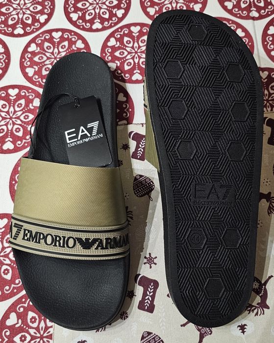 Klapki EA7 Emporio Armani Shoes Beachwear złote r.44