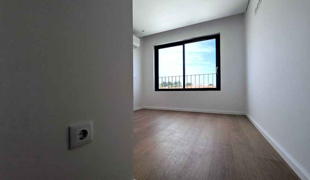 Apartamento T2 - Grandes Vistas\ Varanda\ L. Garagem, Centro V.N.Gaia