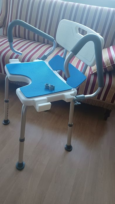 Krzesło pod prysznic dla starszych osób