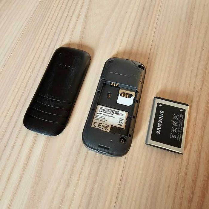 Telemóvel Simples 2G - Samsung Keystone 2