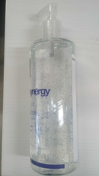 Usługa konfekcjonowania, pakowanie produktów/ kosmetyków