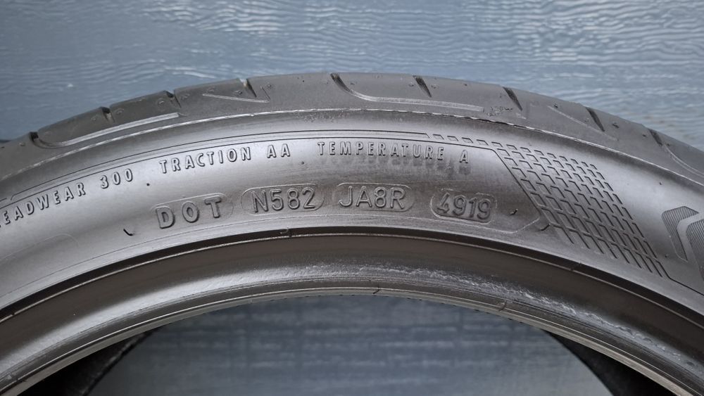 Goodyear 225/45 R19 Eagle 7 mm