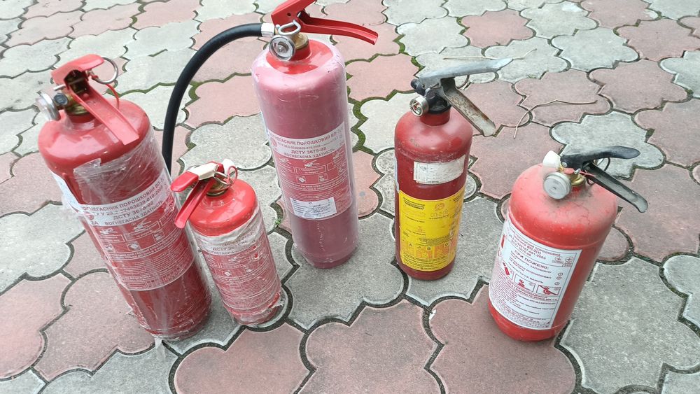 Вогнегасники порошкові