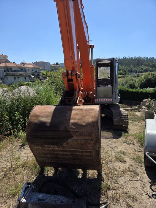 Gitatoria Hitachi 135T