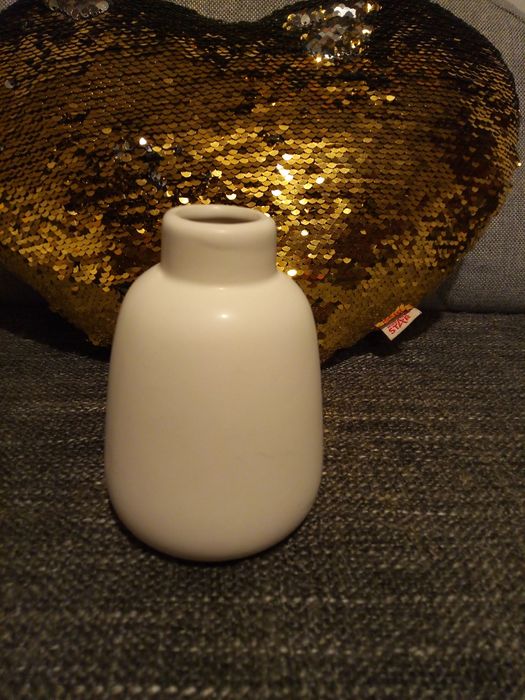 Dzbanuszek ceramiczny nowy bez metki