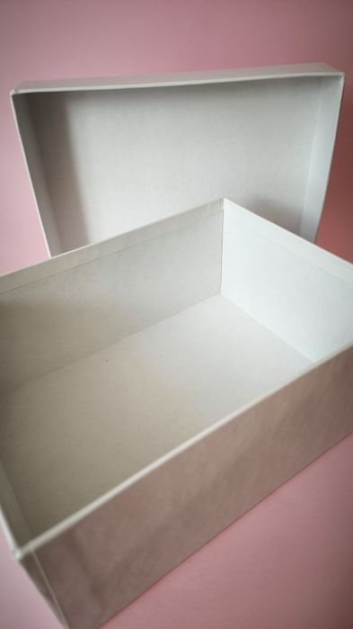 Коробка подарункова