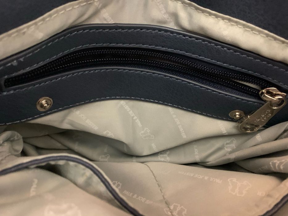 Paul & Joe Sister granatowa torebka z falbanką koty