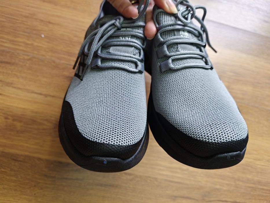 Buty sportowe NASA 40