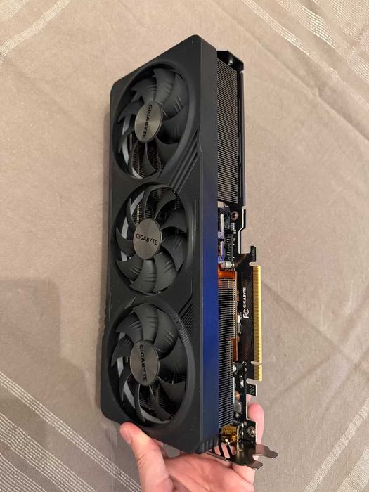 Karta GeForce RTX 4070
