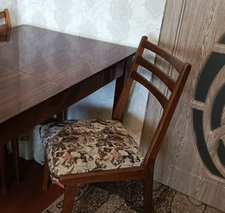 Стулья для гостиной 7шт.