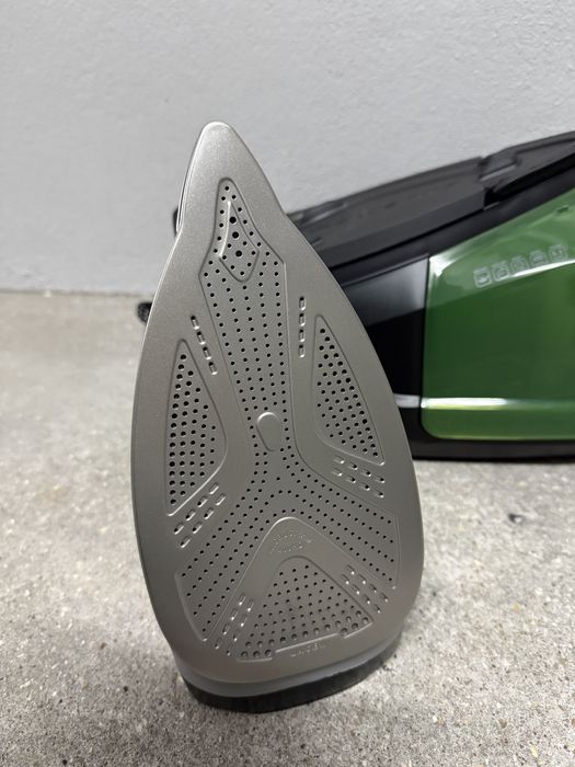 Ferro com Caldeira Rowenta Perfect Steam PRO + Tábua - Novo