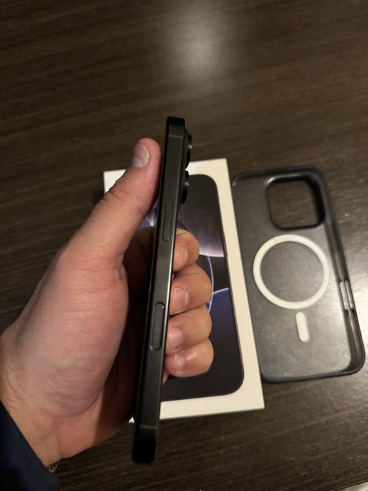 iPhone 16 Pro como novo