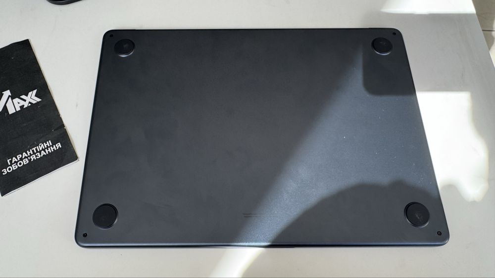 MacBook Air 13.6” 2025 M4 16/256Gb Midnight Повноцінний Без блокувань 100% АКБ 930€