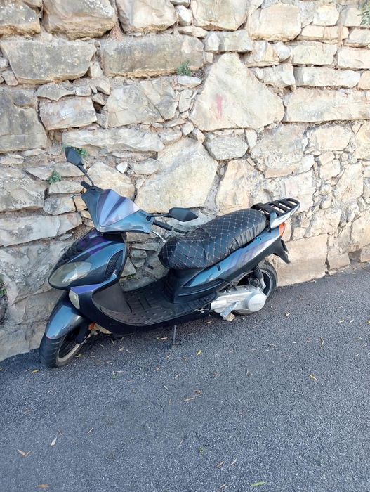 Scooter modelo 125cc ano 2011